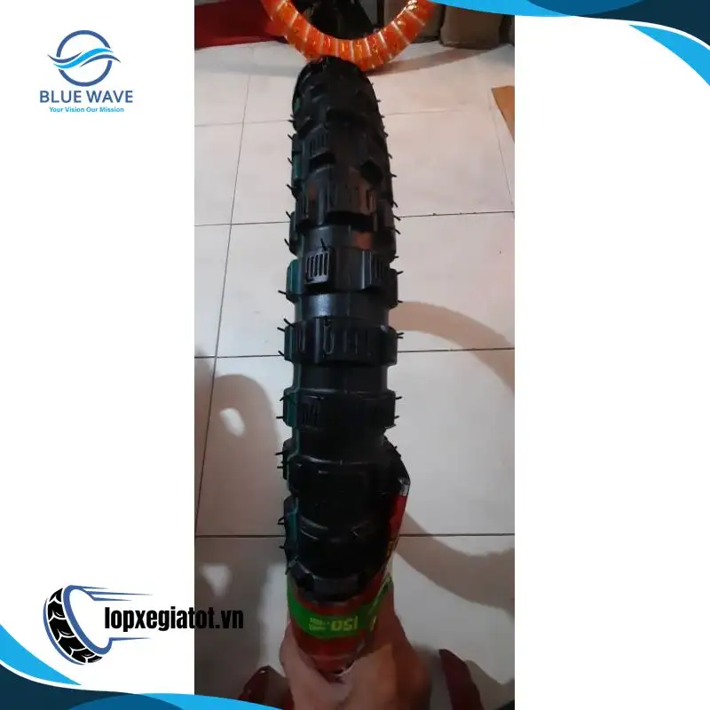 app-shipxanh-manager2FKd7aAP4jn9T8G7HNgYqdv6btcL432Fimages-upload-backend2F50588d7ffa0c4ca7f68cba6fd49933e0.webp Vỏ Lốp 2.50-17 Gai địa hình